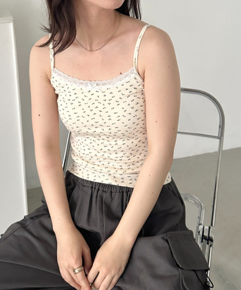 カップ付き小花柄キャミソール | CL2255049 | アイボリー