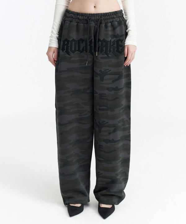 ROCKCAKE(ロックケーキ)/ワイド ルーズ カモフラ グラフィック ジョガー スウェットパンツ/Camo Metal Graphics Pants | AT2252054 | ブラック