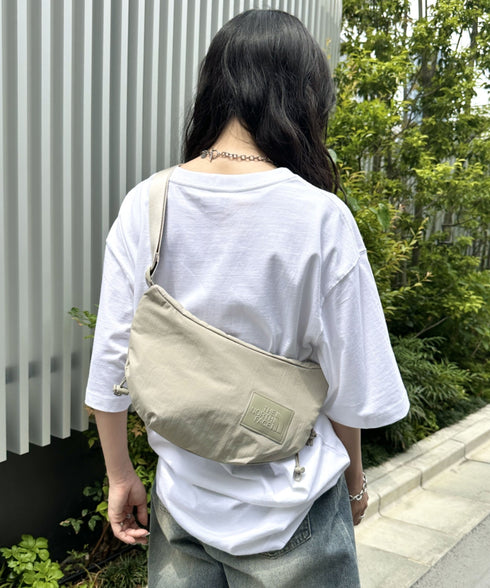 THE NORTH FACE(ザ・ノースフェイス)/ショルダーバッグ クロス ボディバッグ 斜めがけ/W NEVER STOP CROSSBODY | IM1252044 | グレイッシュベージュ