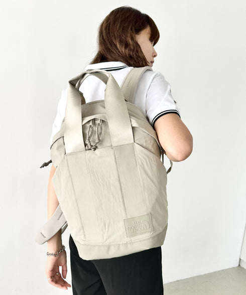 THE NORTH FACE(ザ・ノースフェイス)/A4サイズ収納可能 バックパック リュック デイパック/W NEVER STOP DAYPACK | IM1252046 | グレイッシュベージュ