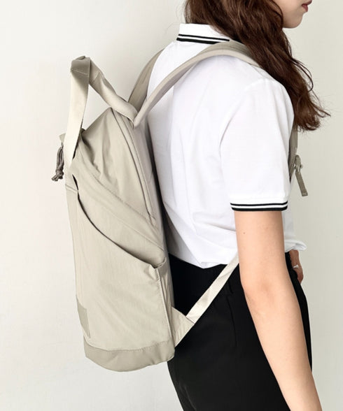 THE NORTH FACE(ザ・ノースフェイス)/A4サイズ収納可能 バックパック リュック デイパック/W NEVER STOP DAYPACK | IM1252046 | グレイッシュベージュ