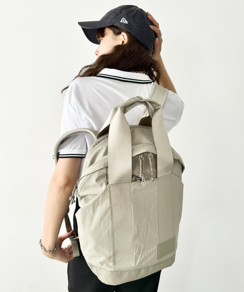 THE NORTH FACE(ザ・ノースフェイス)/A4サイズ収納可能 バックパック リュック デイパック/W NEVER STOP DAYPACK | IM1252046 | グレイッシュベージュ