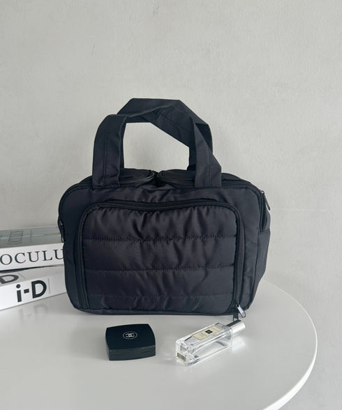 大容量トラベルポーチ 仕切りメイクポーチ マザーオムツポーチ | MD6255072 | ブラック