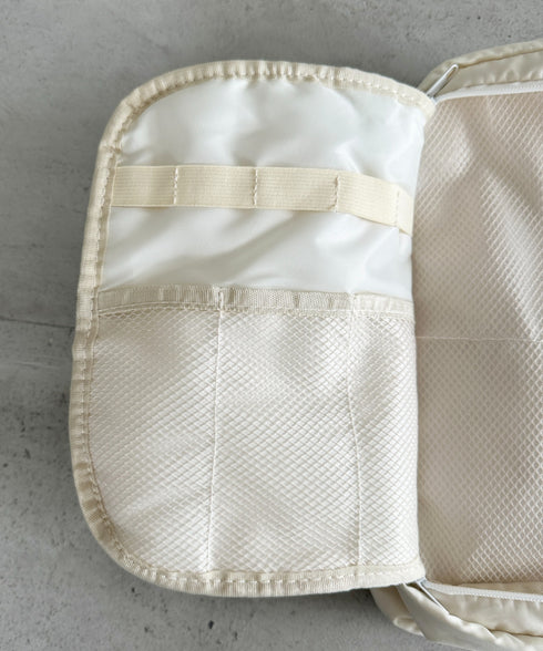 大容量トラベルポーチ 仕切りメイクポーチ マザーオムツポーチ | MD6255072 | オフホワイト