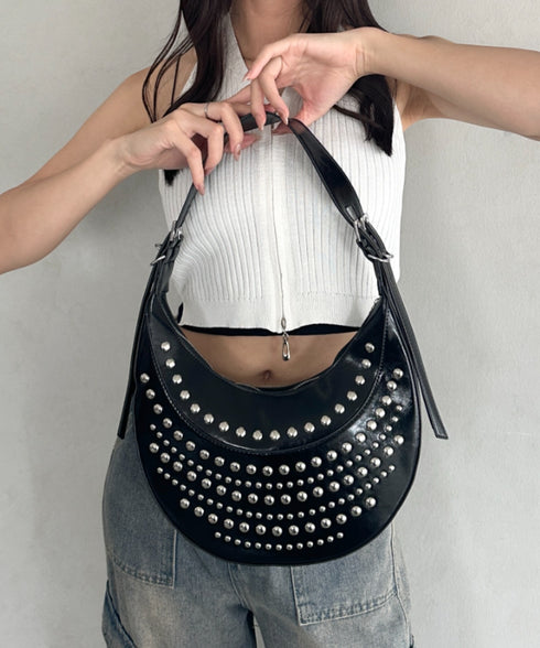 スタッズハーフムーンバッグ | MD1255067 | ブラック
