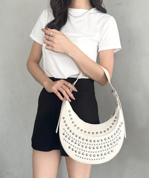 スタッズハーフムーンバッグ | MD1255067 | オフホワイト