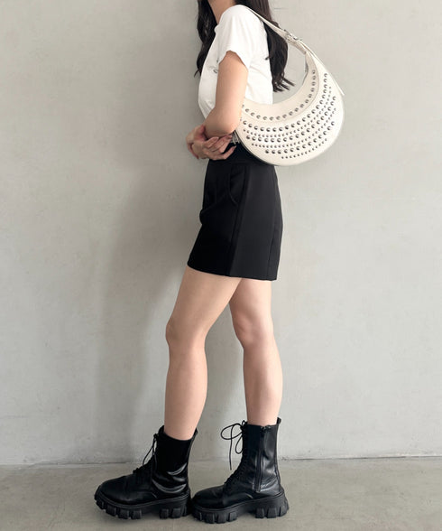 スタッズハーフムーンバッグ | MD1255067 | オフホワイト