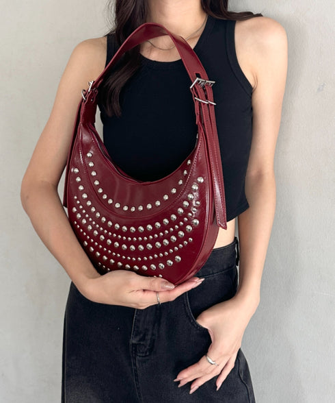 スタッズハーフムーンバッグ | MD1255067 | レッド