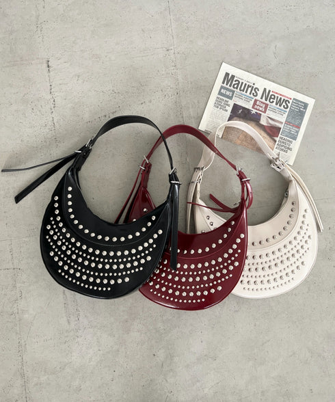 スタッズハーフムーンバッグ | MD1255067 | レッド