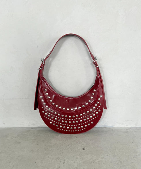 スタッズハーフムーンバッグ | MD1255067 | レッド