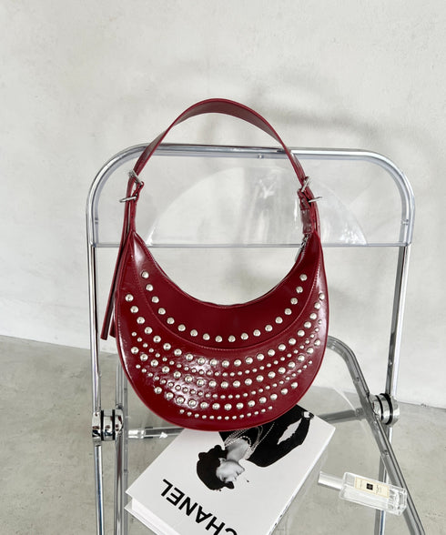 スタッズハーフムーンバッグ | MD1255067 | レッド