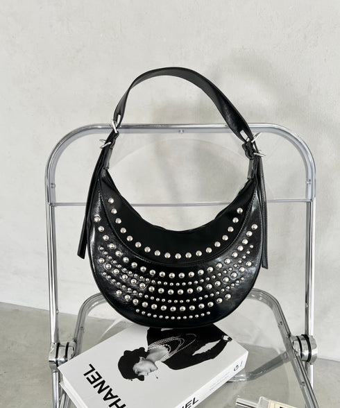 スタッズハーフムーンバッグ | MD1255067 | ブラック