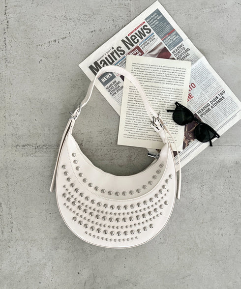 スタッズハーフムーンバッグ | MD1255067 | オフホワイト