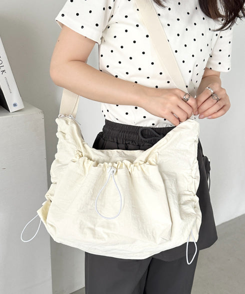 【A4サイズ対応】ポケット付きドロストショルダーバッグ | CL1255052 | アイボリー