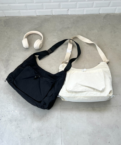 【A4サイズ対応】ポケット付きドロストショルダーバッグ | CL1255052 | ブラック