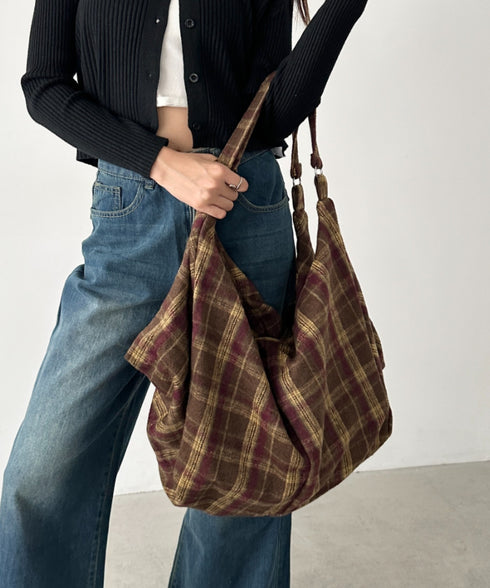 大容量チェックショルダーバッグ | BA1255048 | キャメル