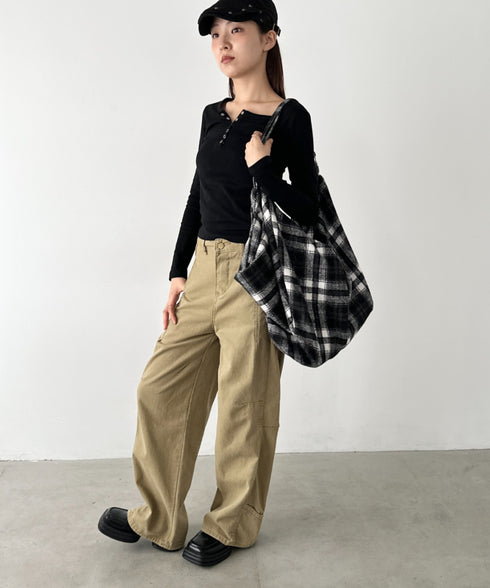 大容量チェックショルダーバッグ | BA1255048 | ブラック