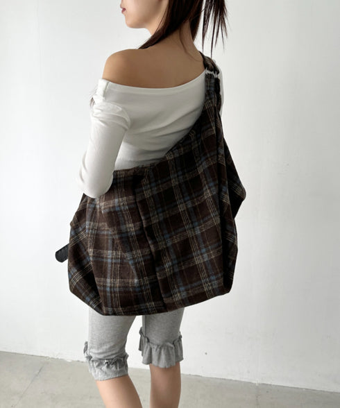 大容量チェックショルダーバッグ | BA1255048 | ブラウン