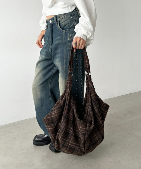 大容量チェックショルダーバッグ | BA1255048 | ダークブラウン