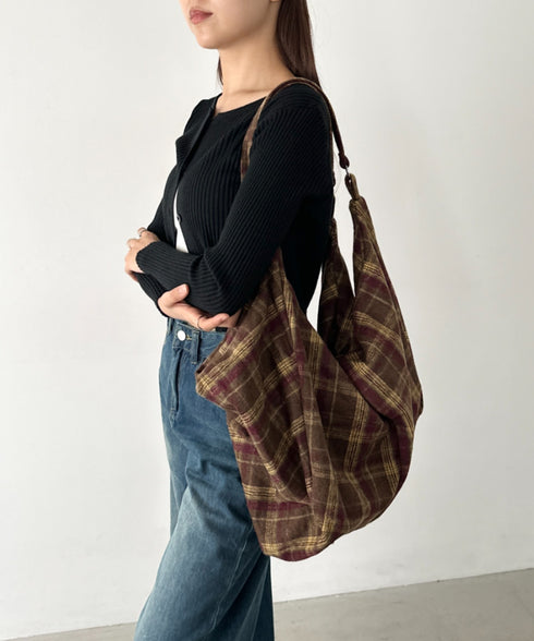 大容量チェックショルダーバッグ | BA1255048 | キャメル
