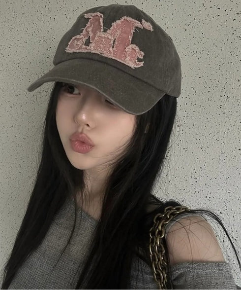MUCENT(ムセント)/ヴィンテージ ウォッシング アップリケ ベースボール キャップ サイズ調整可能/VINTAGE WASHING APPLIQUE BALL CAP | AT5252074 | チョコ