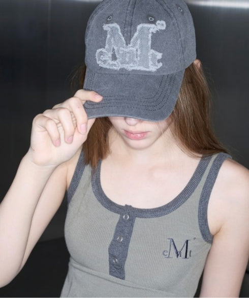 MUCENT(ムセント)/ヴィンテージ ウォッシング アップリケ ベースボール キャップ サイズ調整可能/VINTAGE WASHING APPLIQUE BALL CAP | AT5252074 | グレー