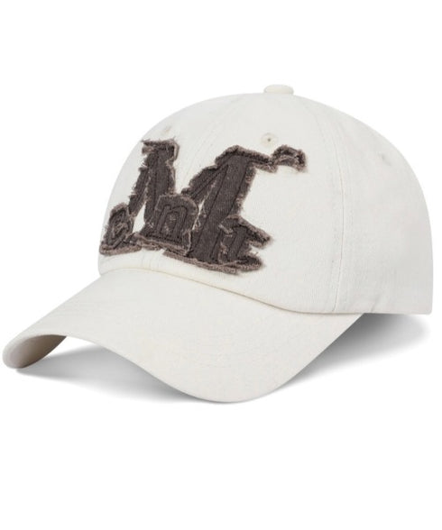 MUCENT(ムセント)/ヴィンテージ ウォッシング アップリケ ベースボール キャップ サイズ調整可能/VINTAGE WASHING APPLIQUE BALL CAP | AT5252074 | クリーム