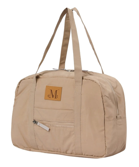 MUCENT(ムセント)/軽量 大容量 ユニセックス ワンポイントロゴ ショルダーバッグ/Amanda Front Pocket Shoulder Bag Unisex | AT1252075 | ベージュ