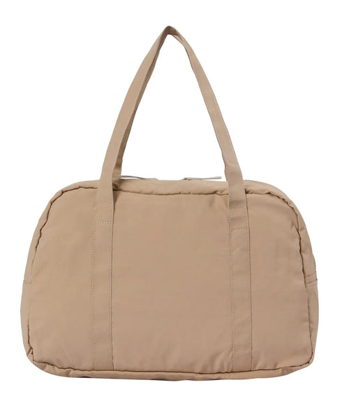 MUCENT(ムセント)/軽量 大容量 ユニセックス ワンポイントロゴ ショルダーバッグ/Amanda Front Pocket Shoulder Bag Unisex | AT1252075 | ベージュ