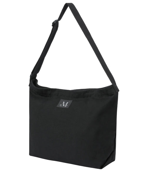 MUCENT(ムセント)/ユニセックス ワンポイントロゴ ショルダーバッグ メッセンジャー クロスボディバッグ/Syner Messenger Crossbody BAG UNISEX | AT1252077 | ブラック