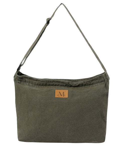 MUCENT(ムセント)/ユニセックス ワンポイントロゴ ショルダーバッグ メッセンジャー クロスボディバッグ/Syner Messenger Crossbody BAG UNISEX | AT1252077 | カーキ