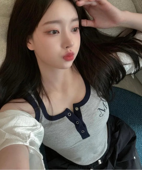 MUCENT(ムセント)/配色 ボタン リブ タンクトップ/COLOR-POP BUTTON CROP SLEEVELESS | AT2252082 | グレー