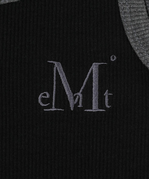 MUCENT(ムセント)/配色 ボタン リブ タンクトップ/COLOR-POP BUTTON CROP SLEEVELESS | AT2252082 | ブラック