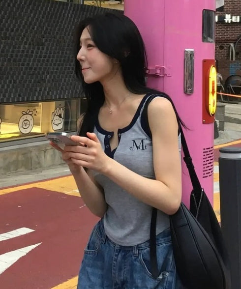 MUCENT(ムセント)/配色 ボタン リブ タンクトップ/COLOR-POP BUTTON CROP SLEEVELESS | AT2252082 | グレー