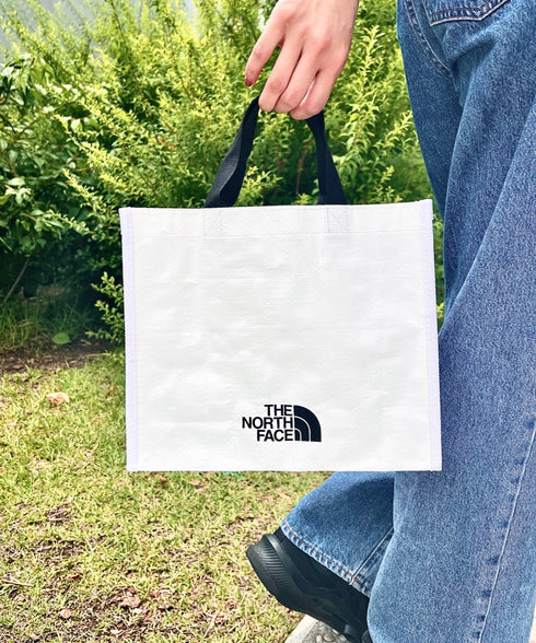 THE NORTH FACE(ザ・ノースフェイス)/SHOPPER BAG XS/ショッパーバッグ XS | IM1252047 | ホワイト