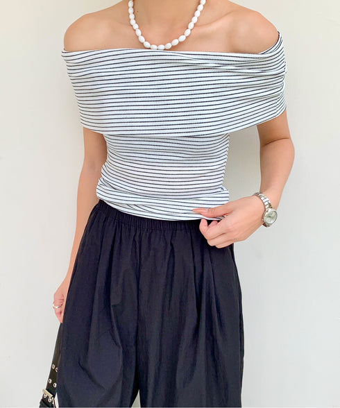 ボリュームタックバレルレッグパンツ | EV2252058 | ブラック