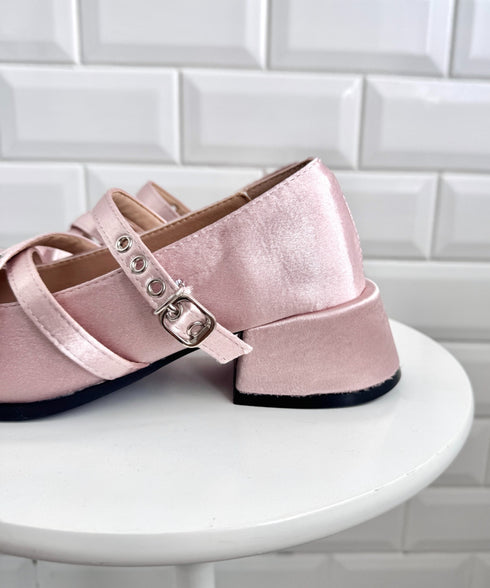 クロスベルトクラッシュサテンバレエシューズ | LO3256002 | ブラック