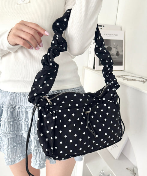 アウトポケットくしゅくしゅドットショルダーバッグ | LO1256008 | ブラック