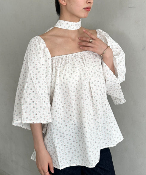 オフショル小花柄ボリュームブラウス | MD2253010 | ホワイト