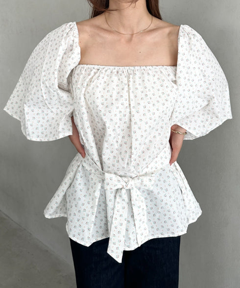 オフショル小花柄ボリュームブラウス | MD2253010 | ホワイト