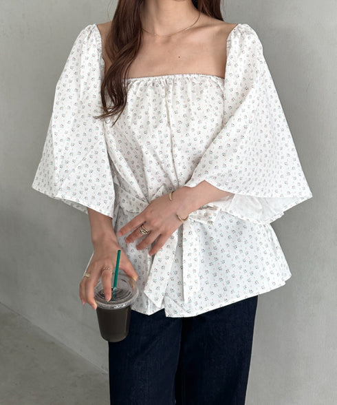 オフショル小花柄ボリュームブラウス | MD2253010 | ホワイト