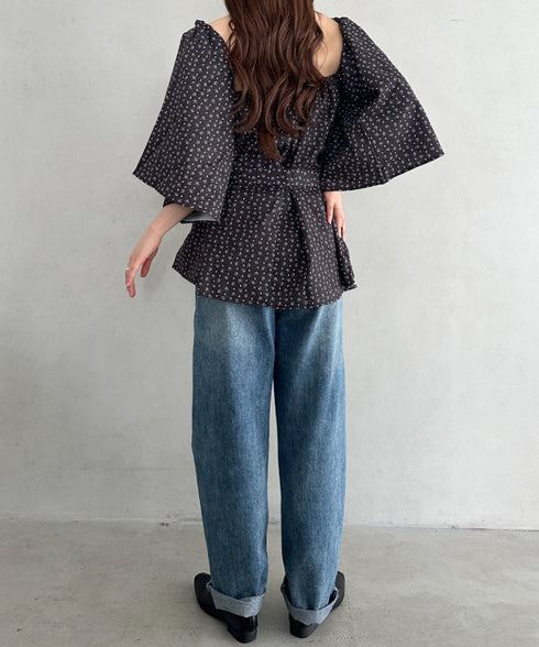 オフショル小花柄ボリュームブラウス | MD2253010 | ブラック