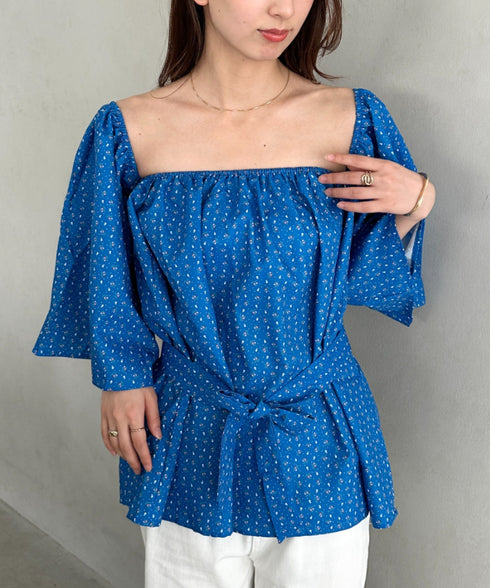 オフショル小花柄ボリュームブラウス | MD2253010 | ブルー
