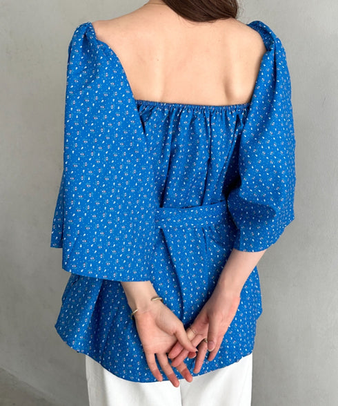 オフショル小花柄ボリュームブラウス | MD2253010 | ブルー