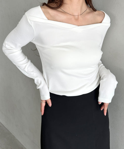 アンバランスネックデザイントップス | MD2253011 | ホワイト