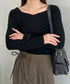 アンバランスネックデザイントップス | MD2253011 | ブラック