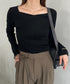 アンバランスネックデザイントップス | MD2253011 | ブラック