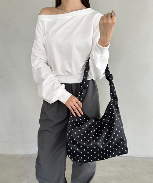 ドット柄サテンワンハンドルショルダーバッグ | BA1256006 | ブラック