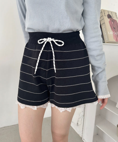 裾レースボーダーリブショートパンツ | SL2256018 | ブラック