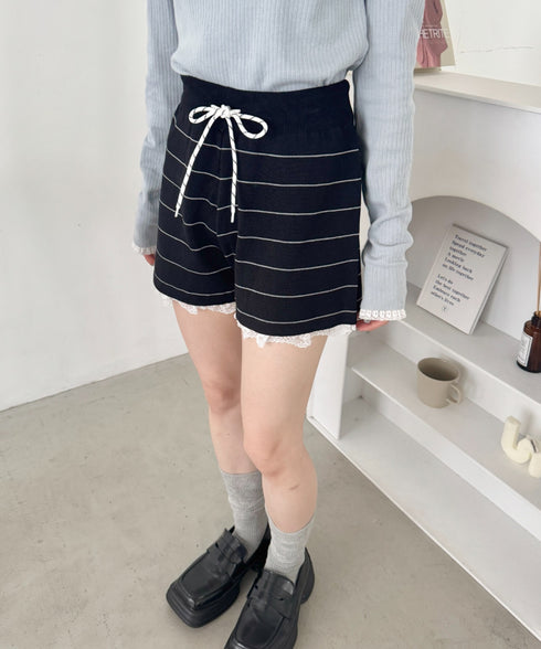 裾レースボーダーリブショートパンツ | SL2256018 | ブラック